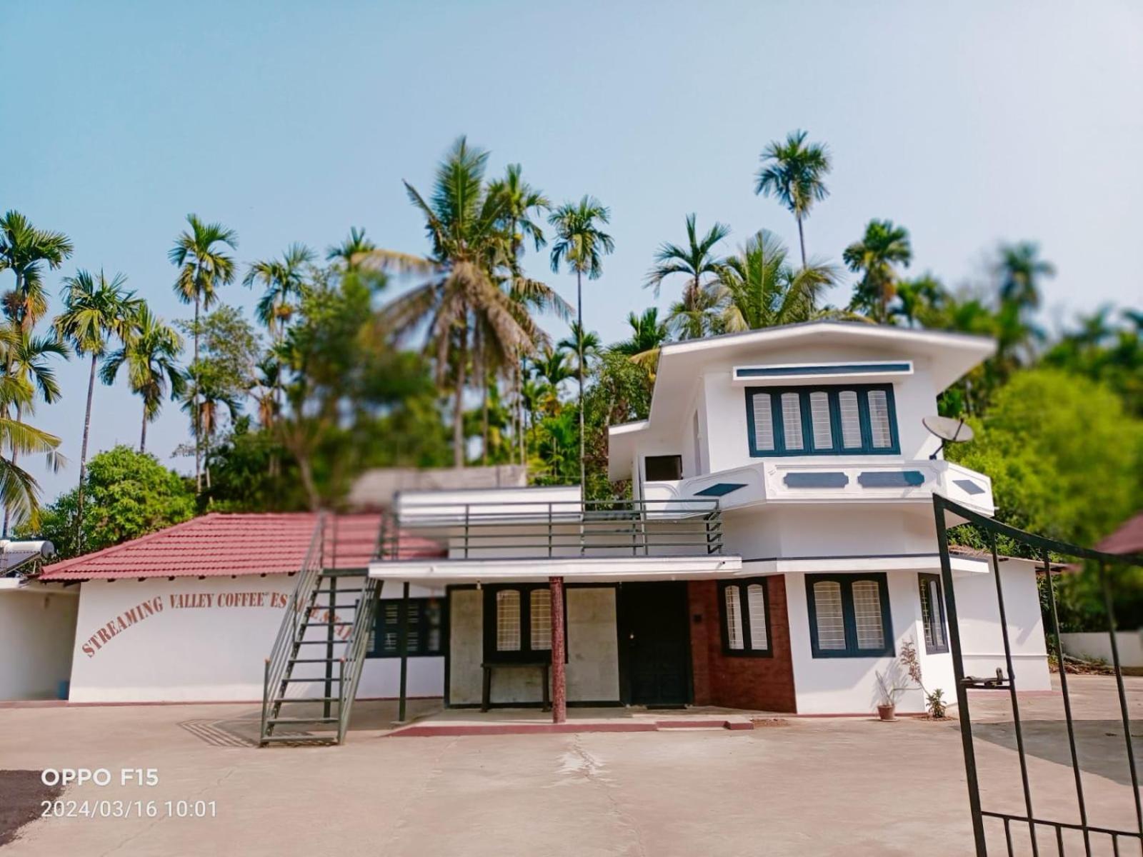 Streaming Valley Independent Coffee Estate Stay Madikeri Eksteriør bilde